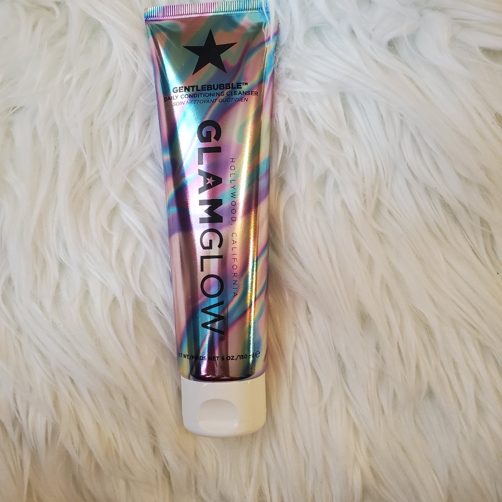 NWOT GlamGlow daily conditioning cleanser